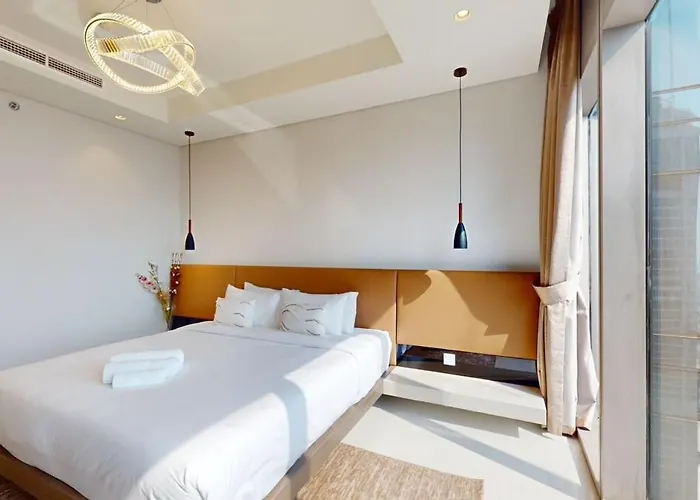 Paramount Hotel Midtown 2Br Flat With City View